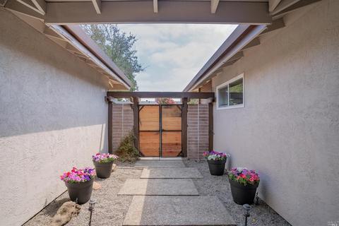 2371 Beach St, Napa, CA 94558 photo 7