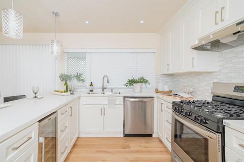 2371 Beach St, Napa, CA 94558 photo 17