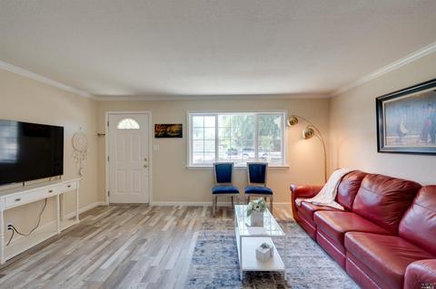 7593 Brighton Dr, Dublin, CA 94568 photo 4