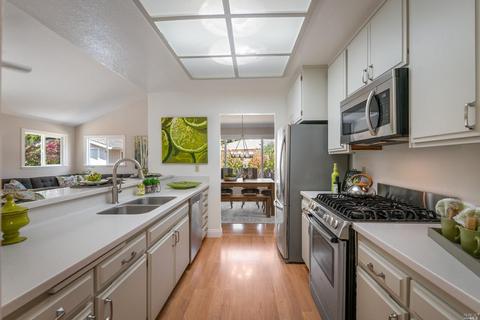 472 Eileen Dr, Sebastopol, CA 95472 photo 10