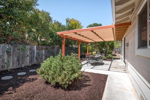 472 Eileen Dr, Sebastopol, CA 95472 photo 29