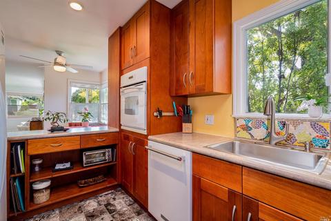 101 Davis Ave, Napa, CA 94559 photo 13