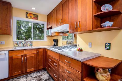 101 Davis Ave, Napa, CA 94559 photo 12