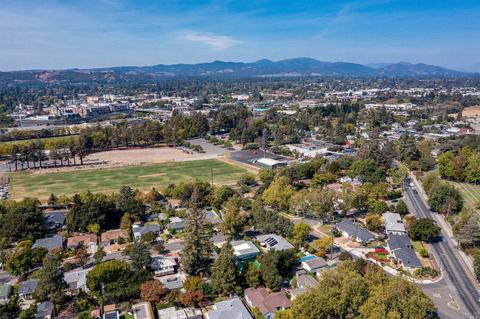 101 Davis Ave, Napa, CA 94559 photo 14