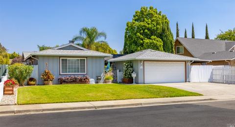 310 Daphne Dr, Fairfield, CA 94533 photo 1