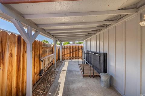 310 Daphne Dr, Fairfield, CA 94533 photo 26
