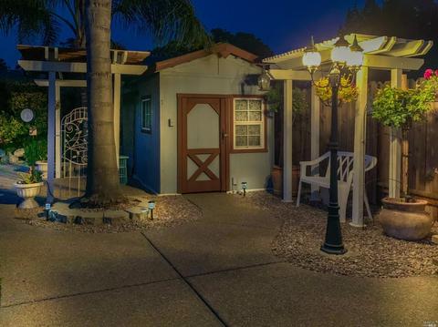 310 Daphne Dr, Fairfield, CA 94533 photo 38