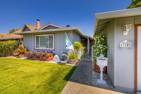 310 Daphne Dr, Fairfield, CA 94533 photo 2