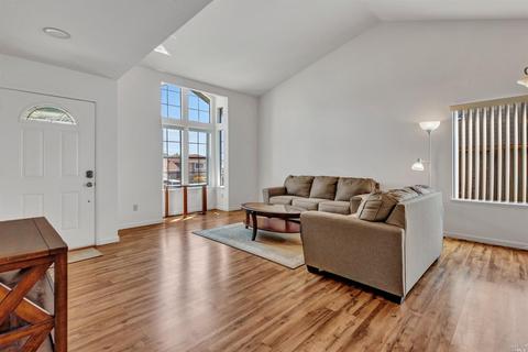 106 Doral Ct, Vallejo, CA 94591 photo 6