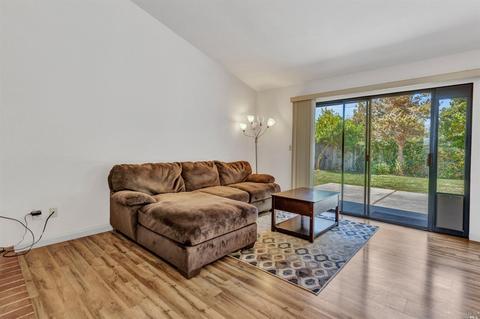 106 Doral Ct, Vallejo, CA 94591 photo 12