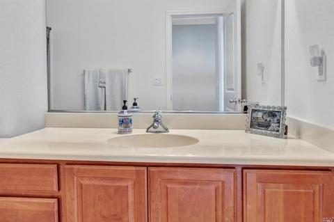 824 Hampton St, Vacaville, CA 95687 photo 22