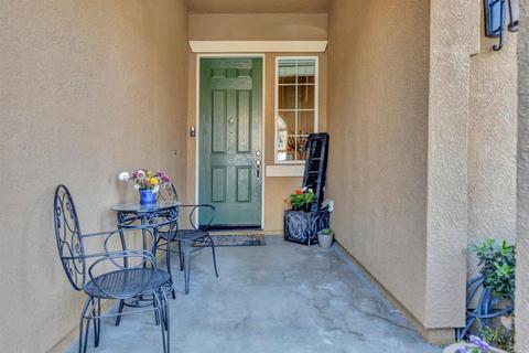 824 Hampton St, Vacaville, CA 95687 photo 2