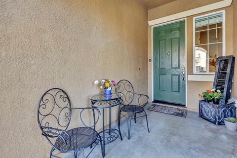824 Hampton St, Vacaville, CA 95687 photo 3