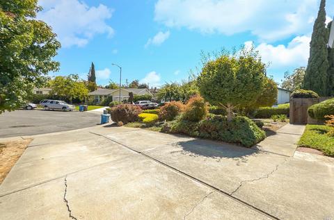 120 Louise Ct, Vallejo, CA 94590 photo 9
