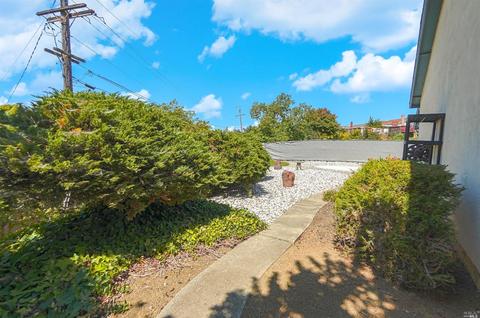 120 Louise Ct, Vallejo, CA 94590 photo 17