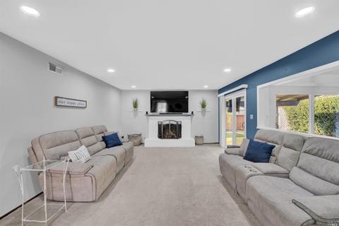429 Lily St, Fairfield, CA 94533 photo 8