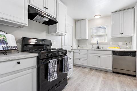 713 Humboldt St, Vallejo, CA 94591 photo 11