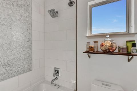 406 Jade Cir, Vallejo, CA 94590 photo 37