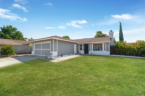 194 Diamond Ct, Fairfield, CA 94533 photo 1