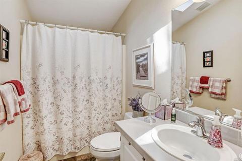 240 E 7 Flags Cir, Sonoma, CA 95476 photo 19