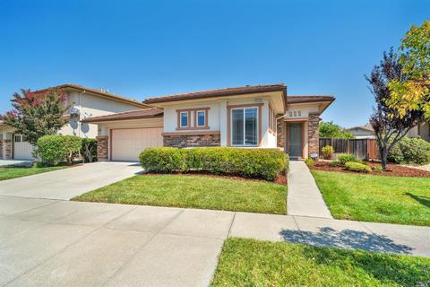 4032 Camelback Dr, Fairfield, CA 94533 photo 1