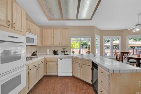 481 Wrentham Dr, Vacaville, CA 95688 photo 17