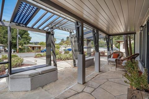 105 E Strawberry Dr, Mill Valley, CA 94941 photo 3