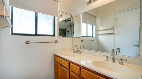 900 Pulteney Pl, Windsor, CA 95492 photo 10