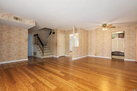 1375 Oakwood Ave, Vallejo, CA 94591 photo 8
