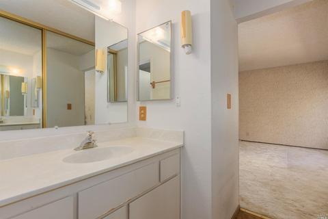1375 Oakwood Ave, Vallejo, CA 94591 photo 21