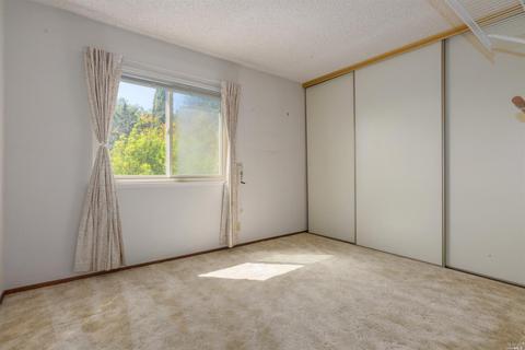 1375 Oakwood Ave, Vallejo, CA 94591 photo 26