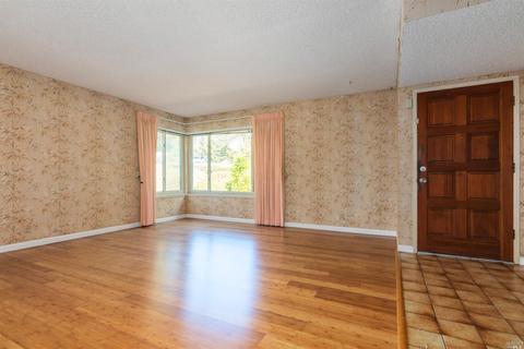 1375 Oakwood Ave, Vallejo, CA 94591 photo 6
