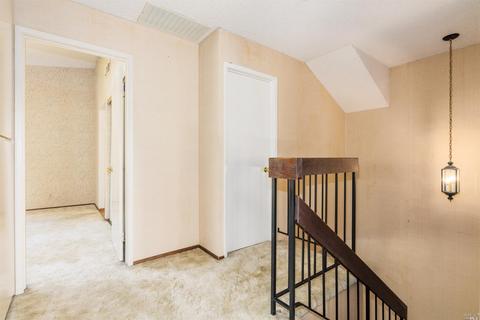 1375 Oakwood Ave, Vallejo, CA 94591 photo 17