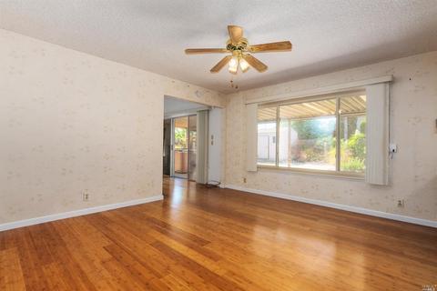 1375 Oakwood Ave, Vallejo, CA 94591 photo 13