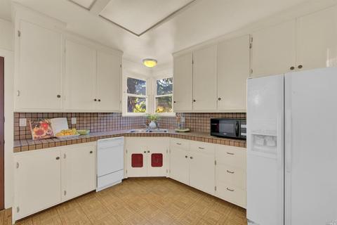 829 El Dorado, Vallejo, CA 94590 photo 12