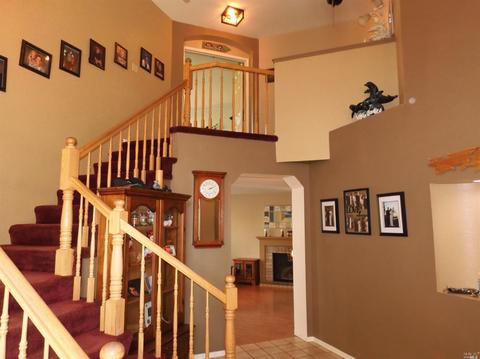 7045 Edinburgh Ct, Windsor, CA 95492 photo 5