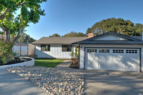 735 Cindy Ln, Petaluma, CA 94952 photo 1