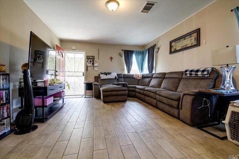 1026 Delaware St, Fairfield, CA 94533 photo 7