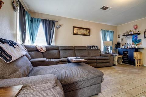 1026 Delaware St, Fairfield, CA 94533 photo 5