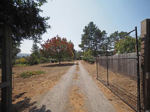 2324 Burnside Rd, Sebastopol, CA 95472 photo 1