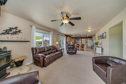 6352 Bloomfield Rd, Petaluma, CA 94952 photo 9