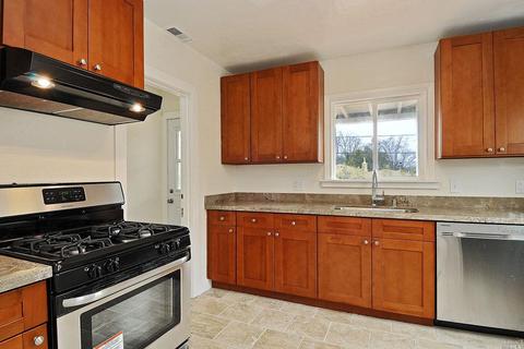 11 Muller St, Vallejo, CA 94590 photo 4