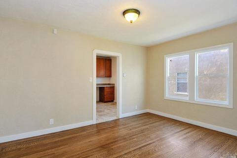 11 Muller St, Vallejo, CA 94590 photo 3
