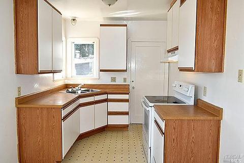 127 California St, Vallejo, CA 94590 photo 4