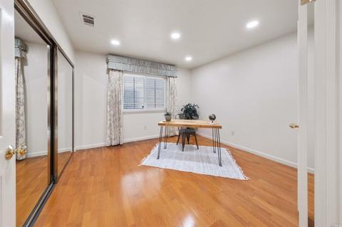 217 Canterbury Dr, Vallejo, CA 94591 photo 13