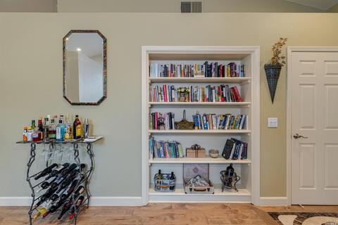 734 E Macarthur St, Sonoma, CA 95476 photo 9