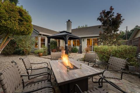 734 E Macarthur St, Sonoma, CA 95476 photo 4