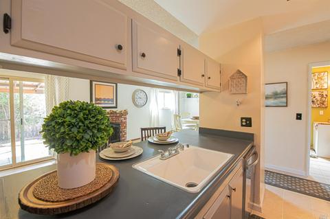 2042 Robin Dr, Fairfield, CA 94533 photo 20
