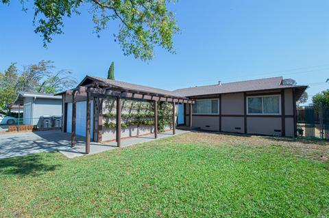 2042 Robin Dr, Fairfield, CA 94533 photo 10