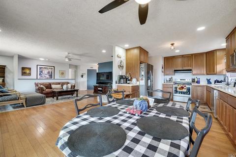 27002 Hawk Ct, Willits, CA 95490 photo 9
